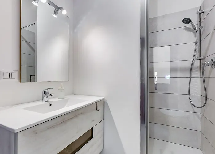 Dama - Trastevere Konukevi 4*